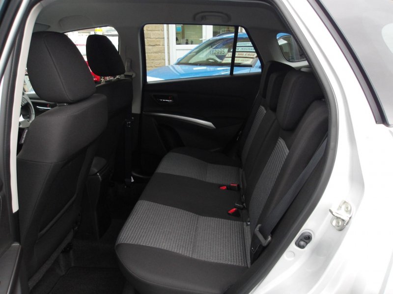 SUZUKI SX4 S-CROSS