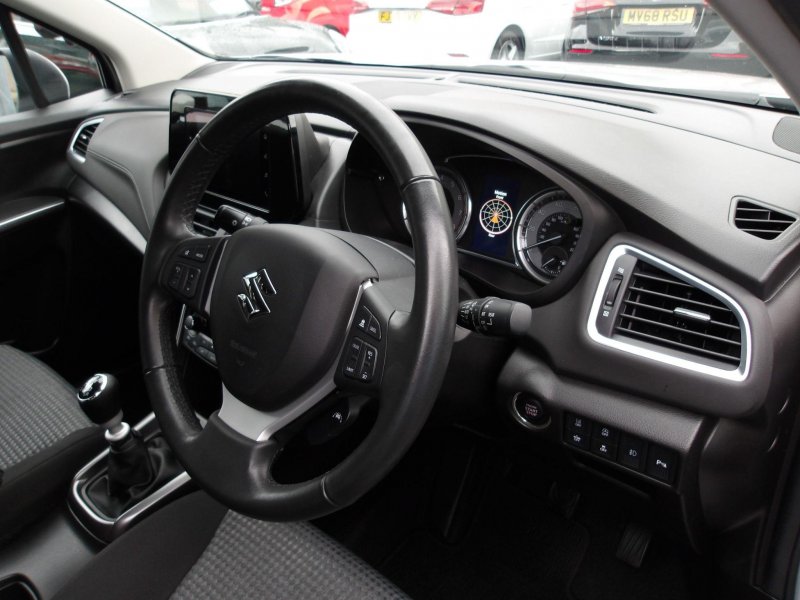 SUZUKI SX4 S-CROSS