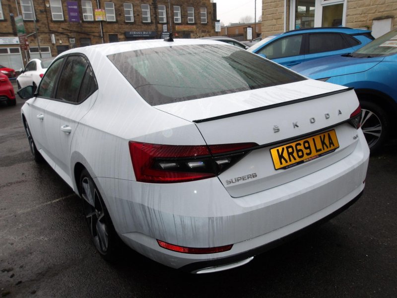 SKODA SUPERB