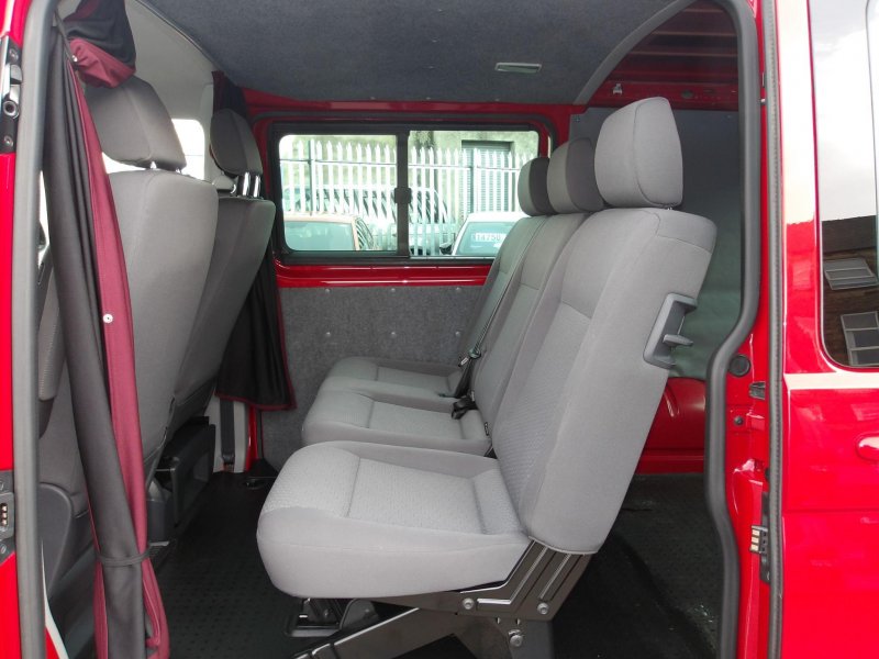 VOLKSWAGEN TRANSPORTER