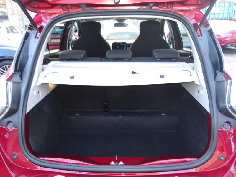 RENAULT ZOE