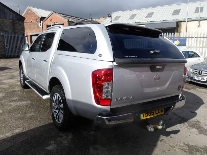 NISSAN NAVARA