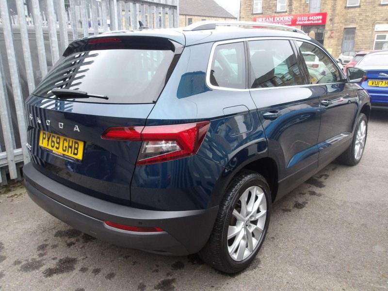 SKODA KAROQ