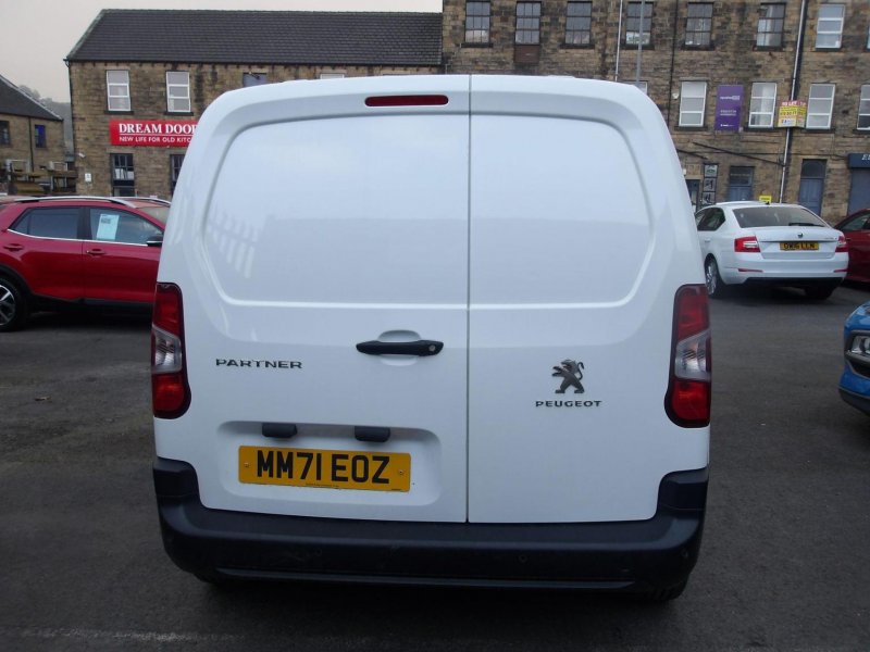 PEUGEOT PARTNER