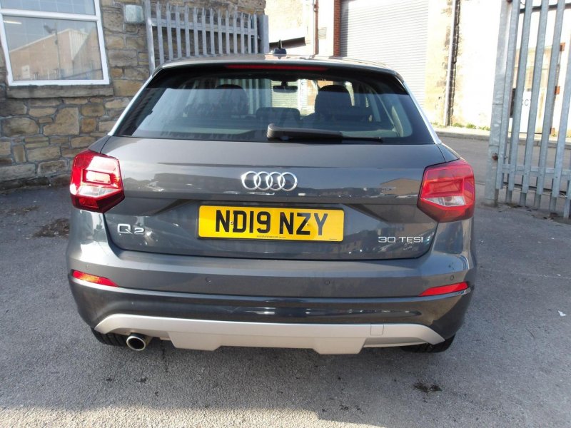 AUDI Q2