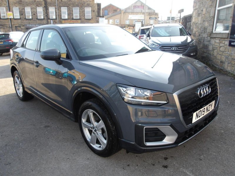 AUDI Q2
