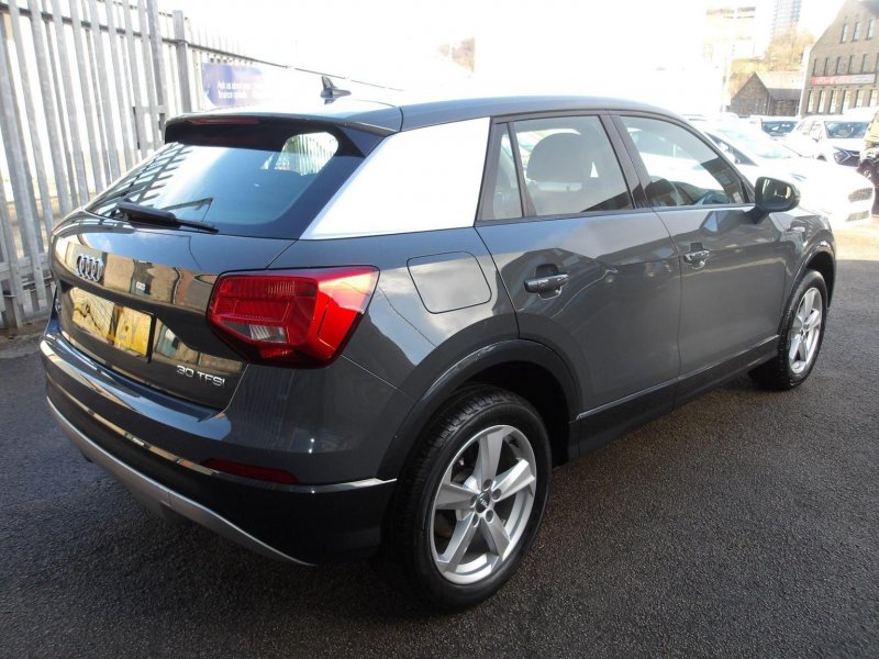 AUDI Q2