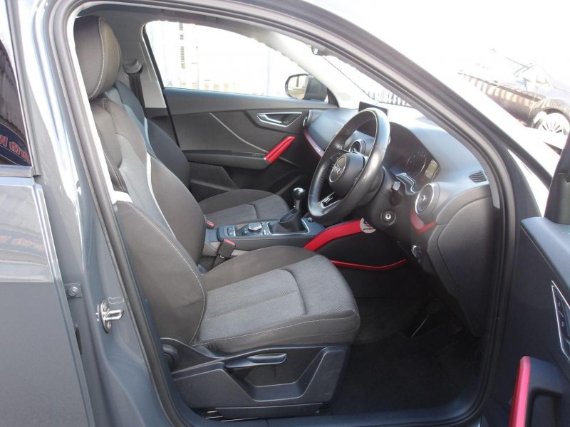 AUDI Q2