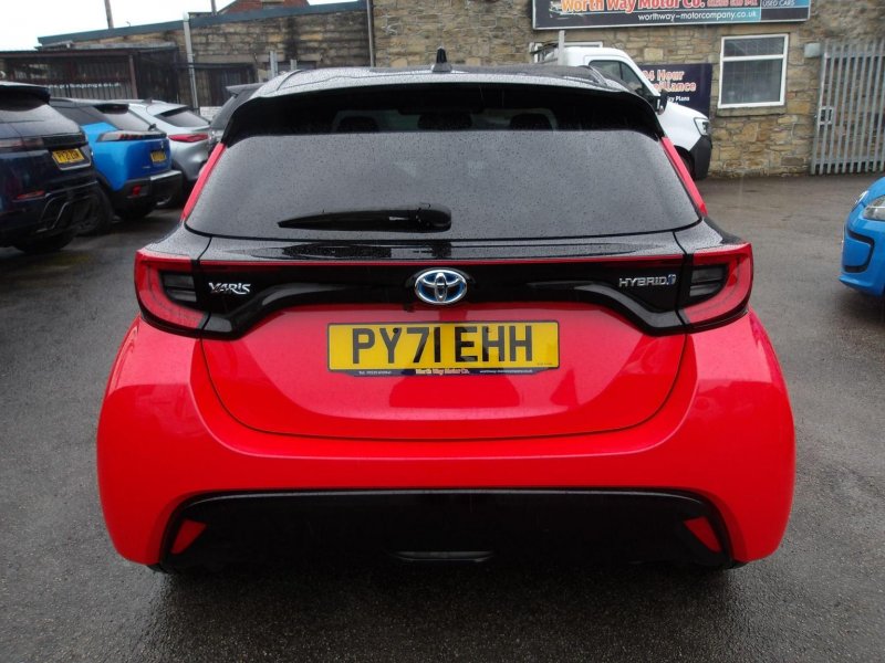 TOYOTA YARIS