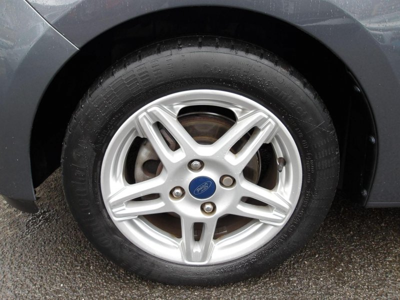 FORD KA+