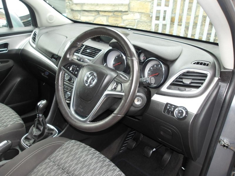 VAUXHALL MOKKA