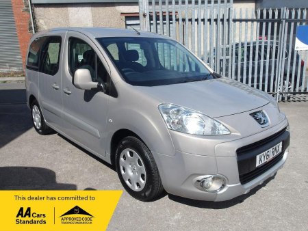 PEUGEOT